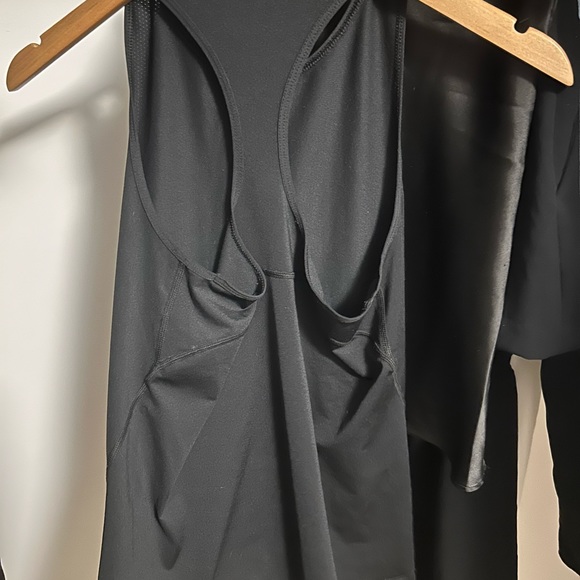 Nike tank - Picture 2 of 2